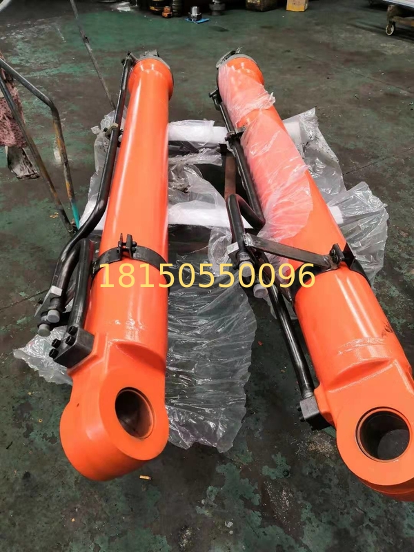 4637752   zx450-3  boom right side   hydraulic cylinder Hitachi  excavator spare parts heavy machinery parts